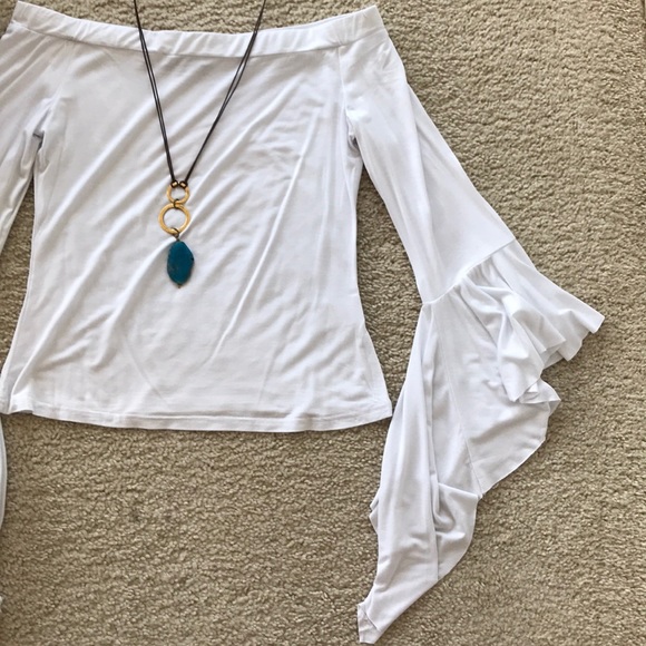 🍭🌸1 SM🌸🍭White Off The Shoulder Top - Picture 5 of 8